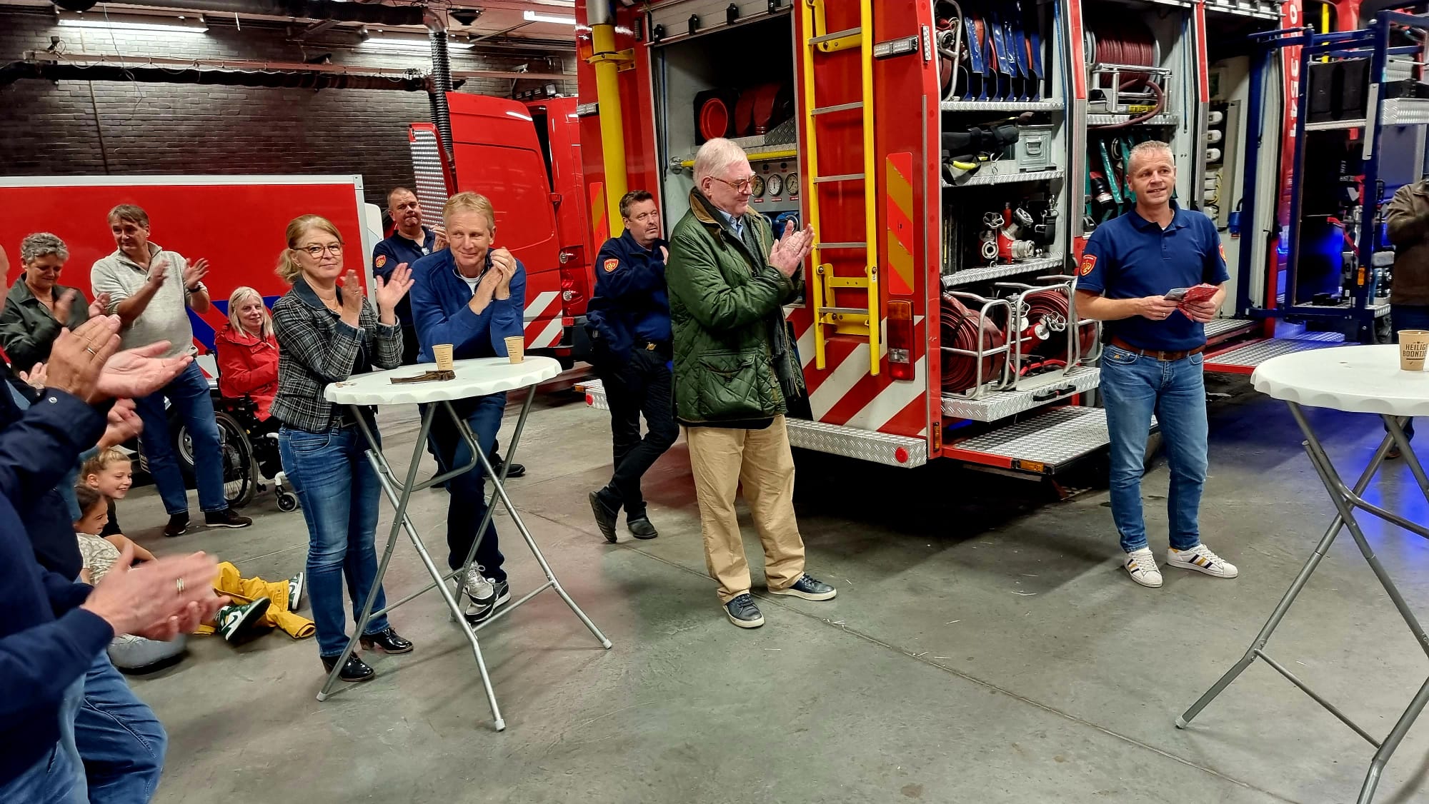 Evenement Grootte serveerster Waardering voor brandweer op Burendag – Brandweer Soest & Soesterberg