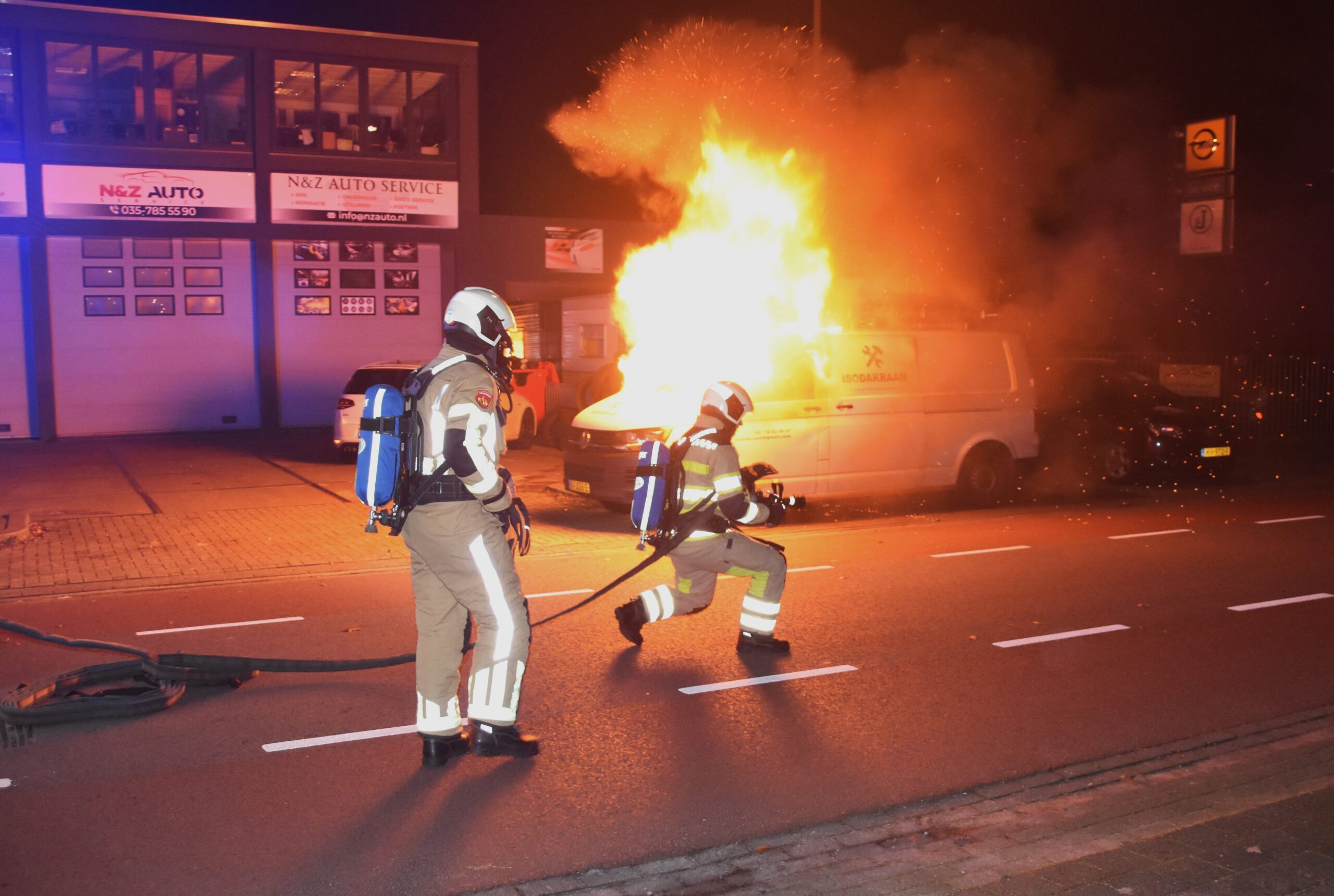 Brandweer tot vroeg in touw