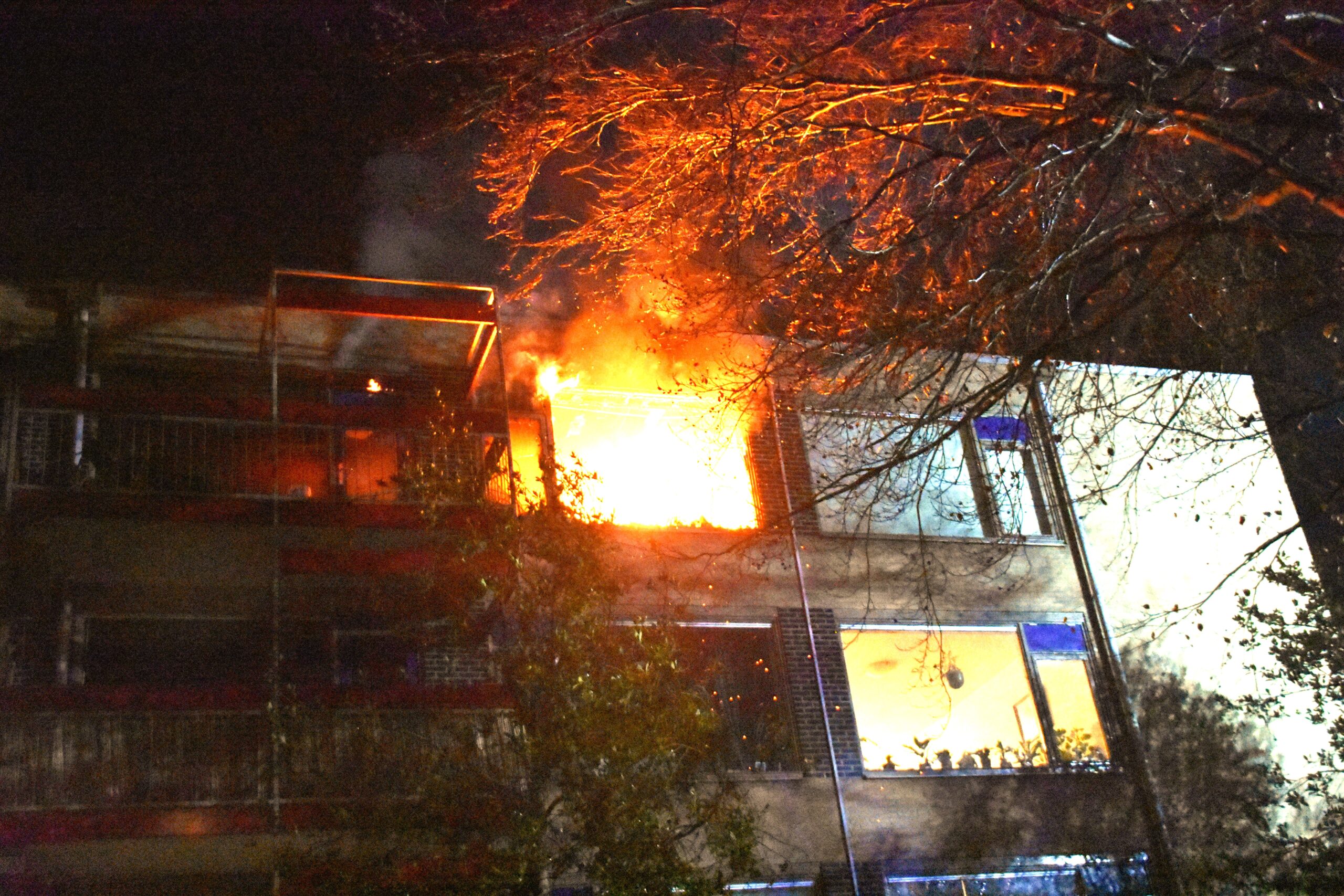 Geen slachtoffers bij uitslaande flatbrand