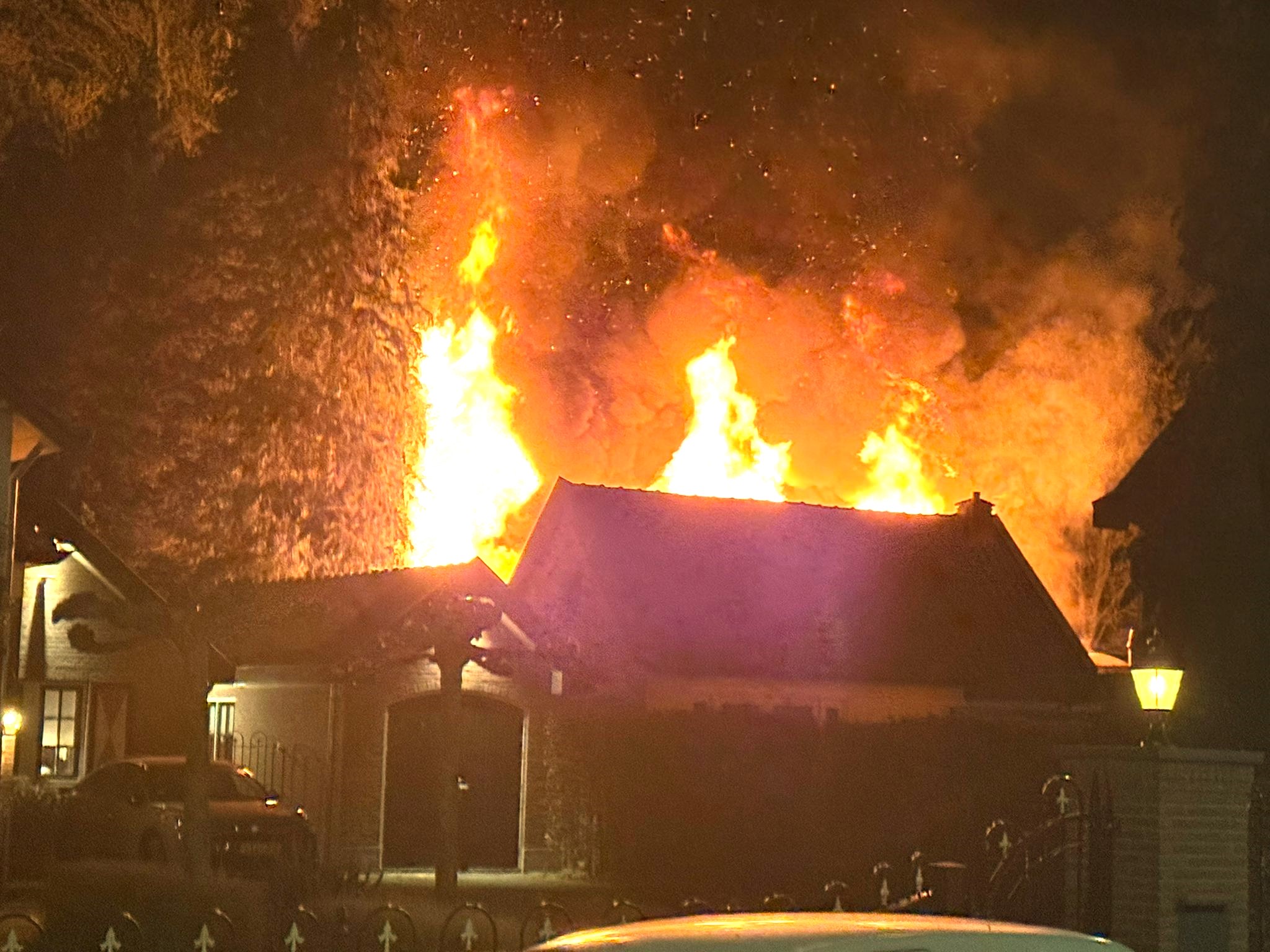 Grote brand verwoest loods